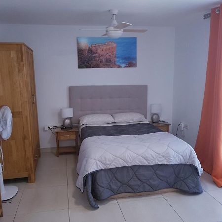 Estudio Nuevo Con Bano, Cocina Y Gran Terraza 洛斯雷尔雷赫斯 外观 照片