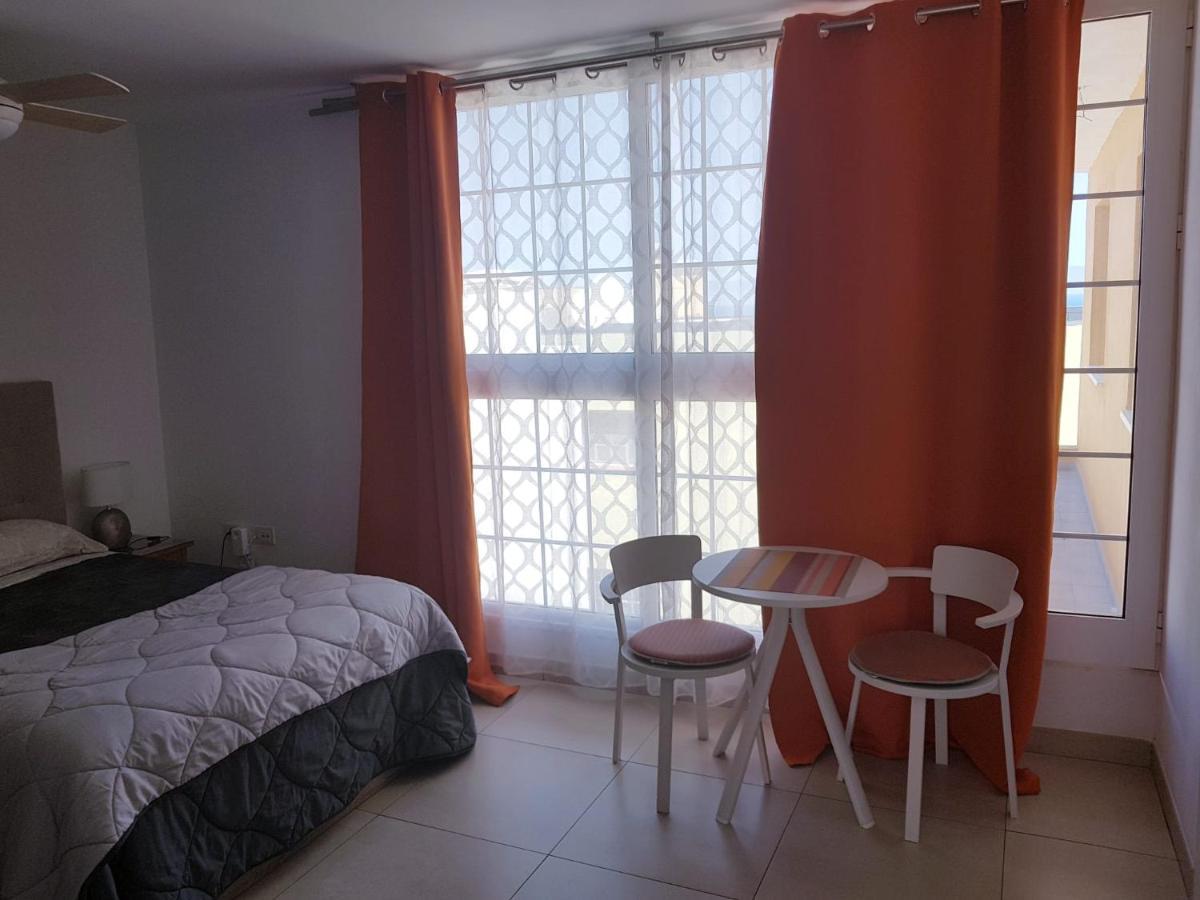 Estudio Nuevo Con Bano, Cocina Y Gran Terraza 洛斯雷尔雷赫斯 外观 照片