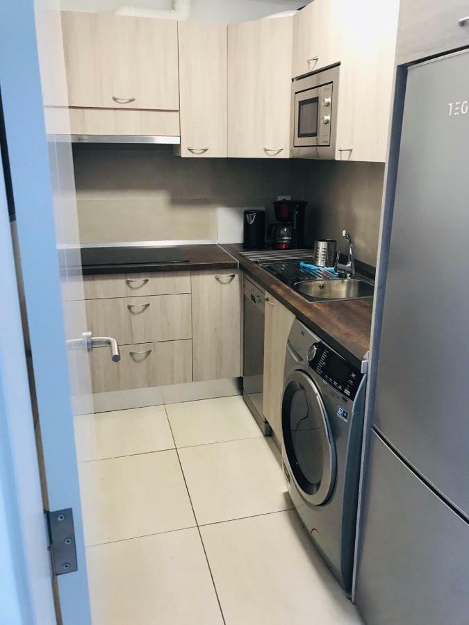 Estudio Nuevo Con Bano, Cocina Y Gran Terraza 洛斯雷尔雷赫斯 外观 照片